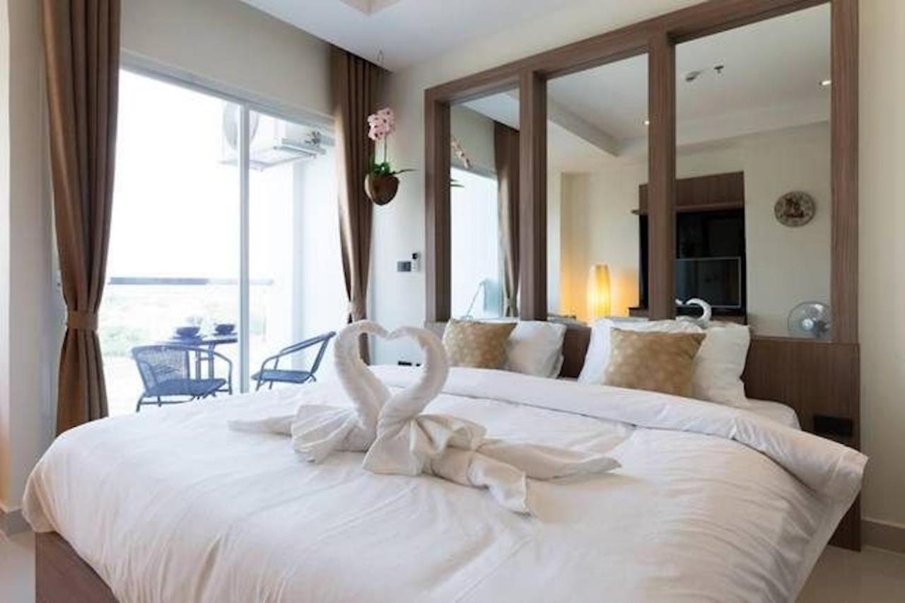 Nam Talay Jomtien Beach Esterno foto