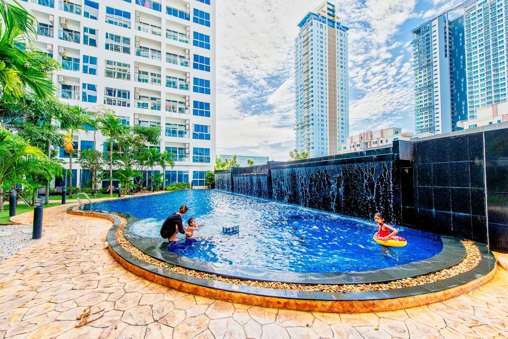 Nam Talay Jomtien Beach Esterno foto